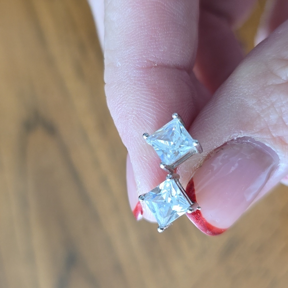 Cubic zirconia diamond earrings